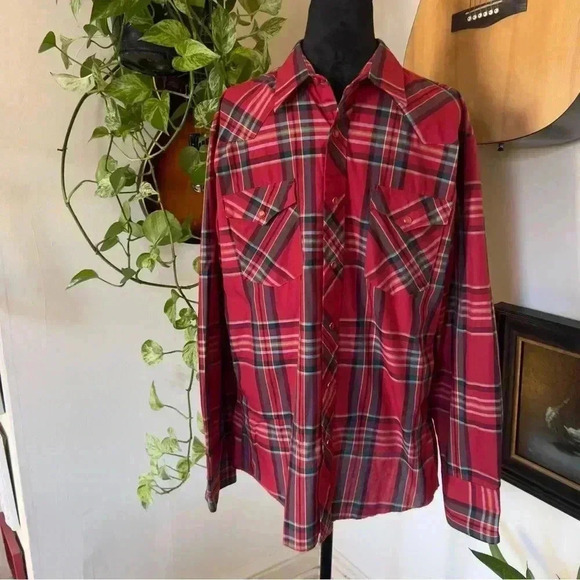Wrangler Vintage Long Sleeved Red Plaid Pearl Button Shirt - Large - Picture 1 of 9